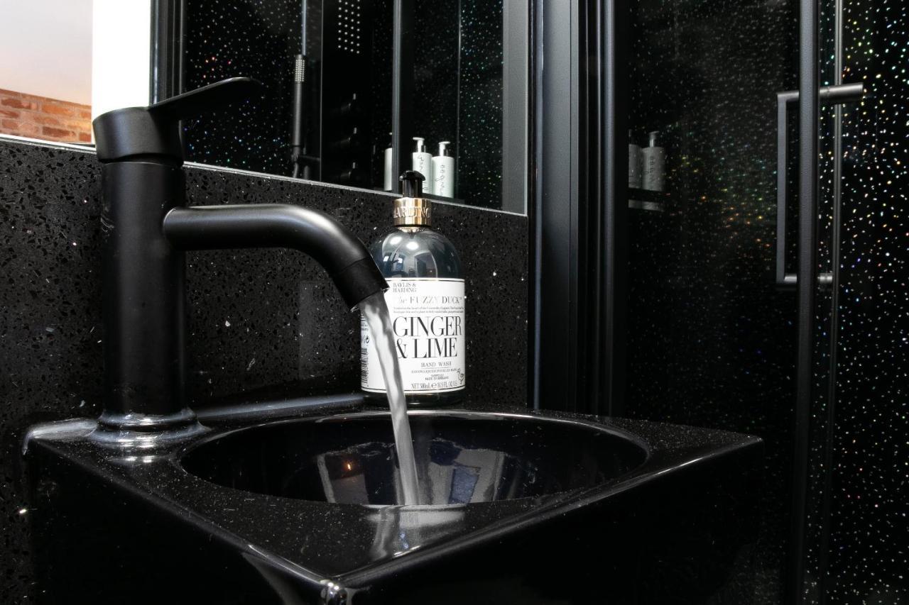 Coach House & Hot Tub Nr Bicester Village 外观 照片